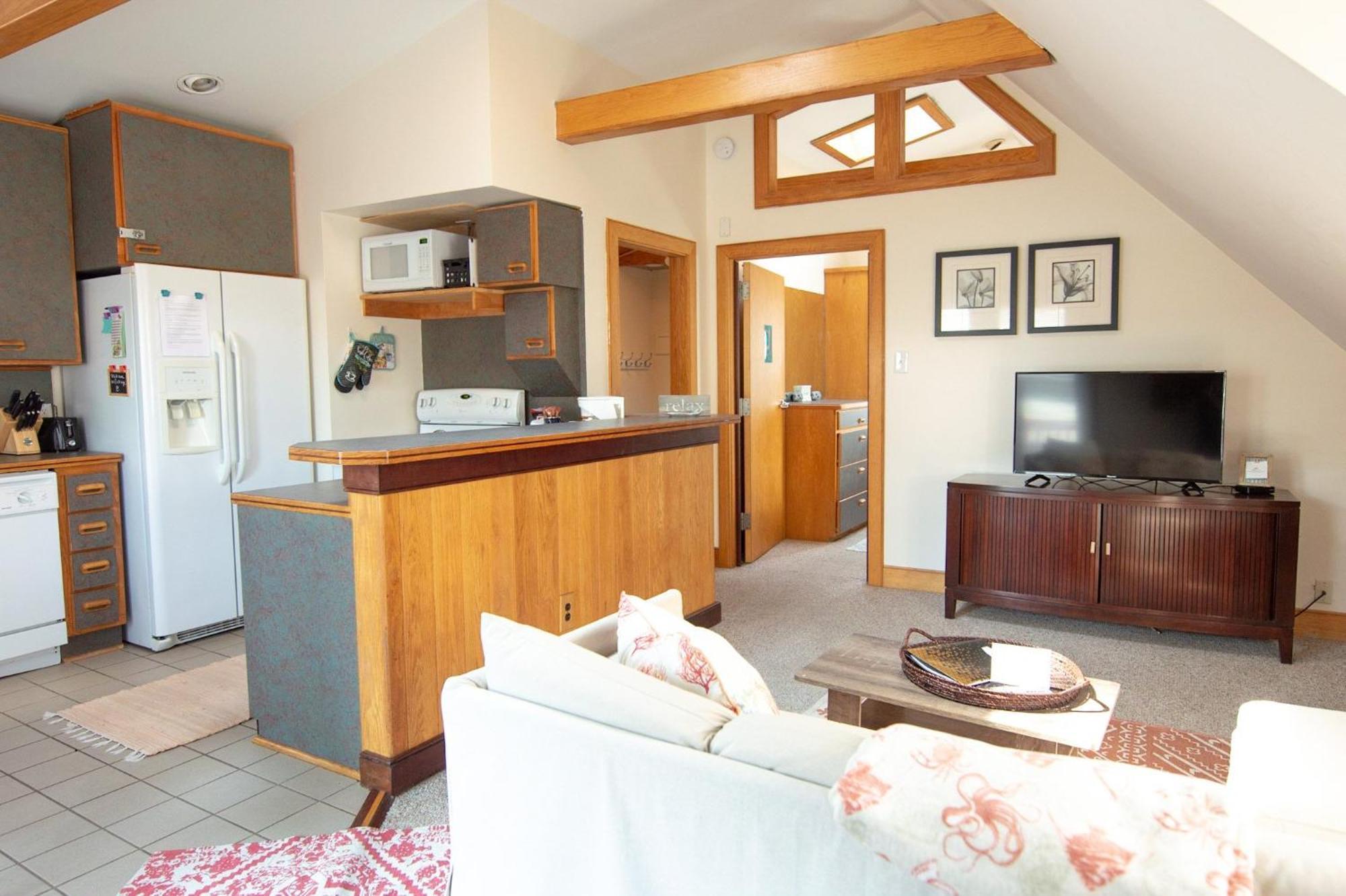 Upstairs 1Br Beach Apartment In The Heart Of The Vibe District 5 Minute Stroll To Beach 1480 バージニアビーチ エクステリア 写真