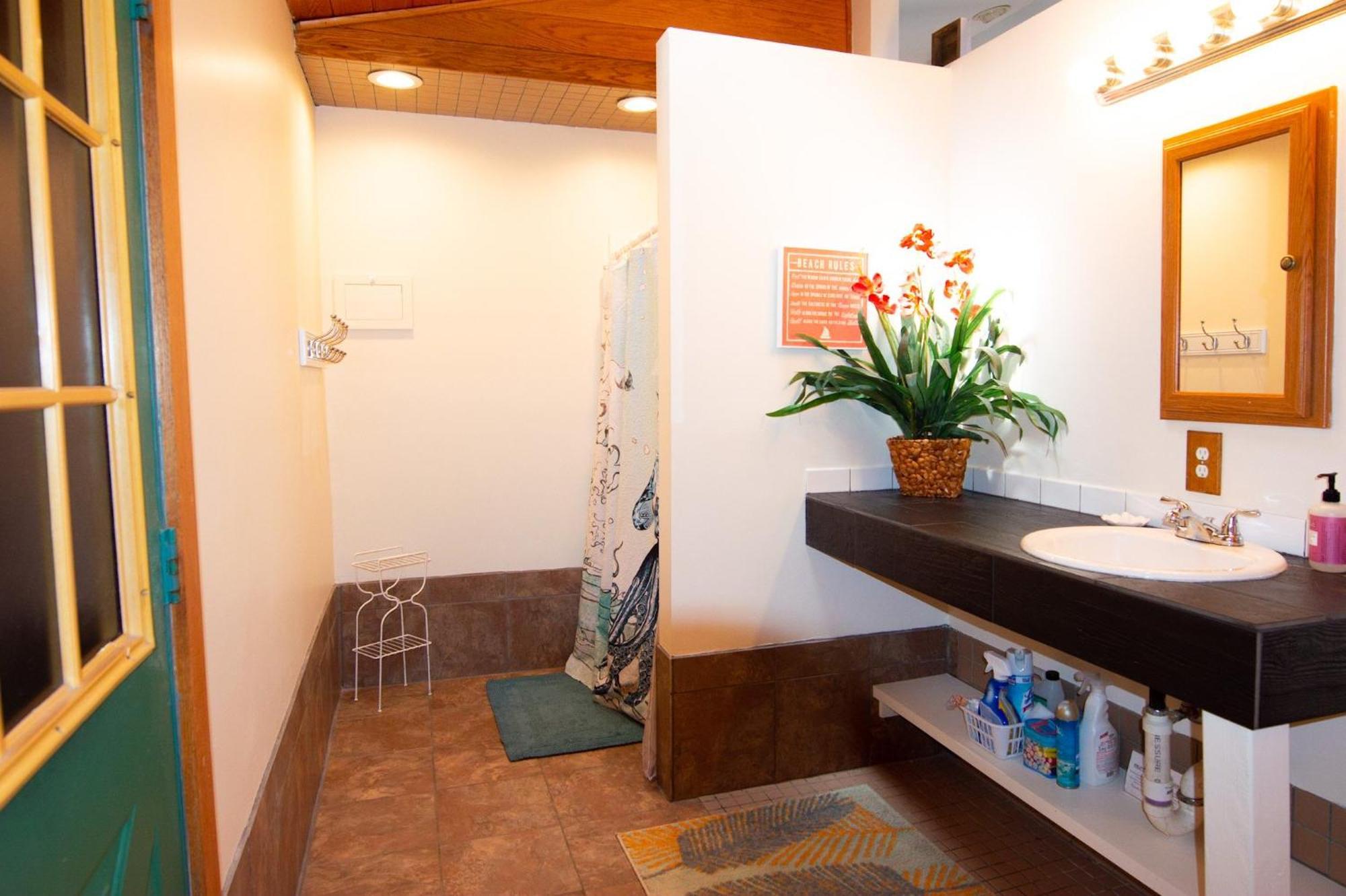 Upstairs 1Br Beach Apartment In The Heart Of The Vibe District 5 Minute Stroll To Beach 1480 バージニアビーチ エクステリア 写真
